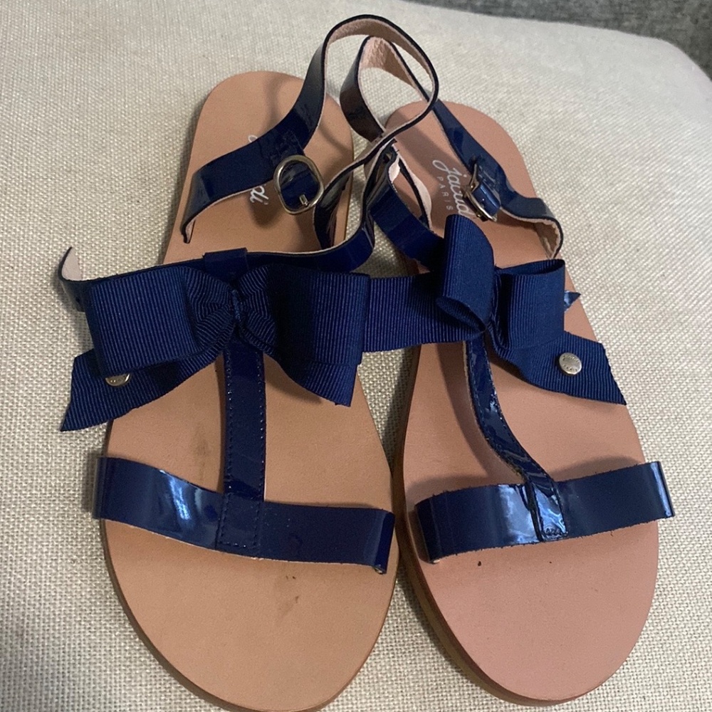 Sandals - Picture 4 of 4